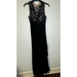 B&A by Betsy & Adam Sleeveless Evening Gown Long Ruched Size 10‎ Black Lace
